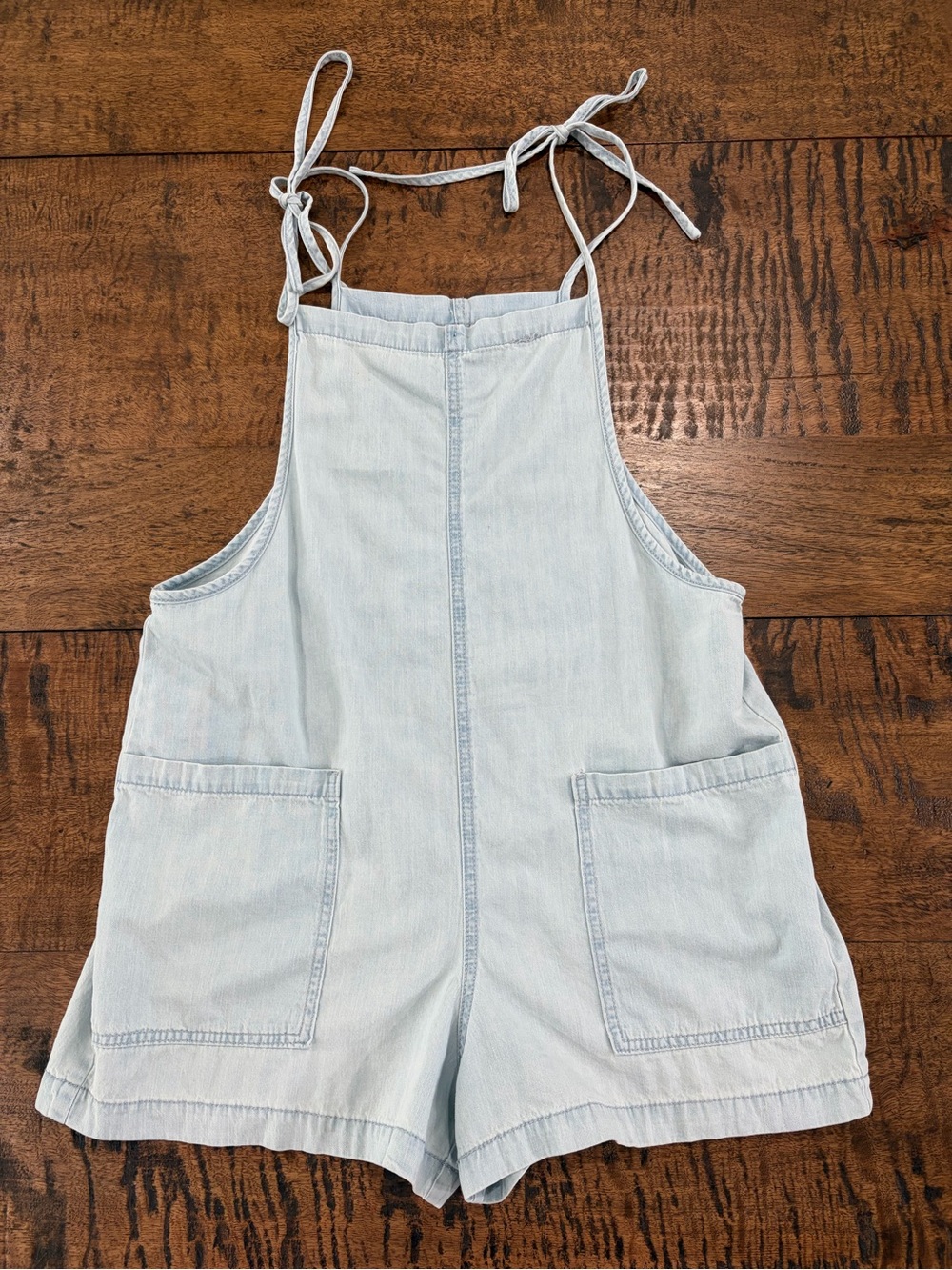 Arizona Jean Co Light Denim tie-strap Romper L